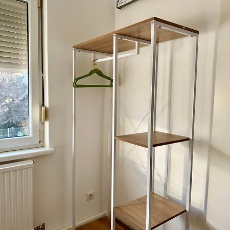 Prime Near Vienna With Free Parking Apartamento Gerasdorf bei Wien