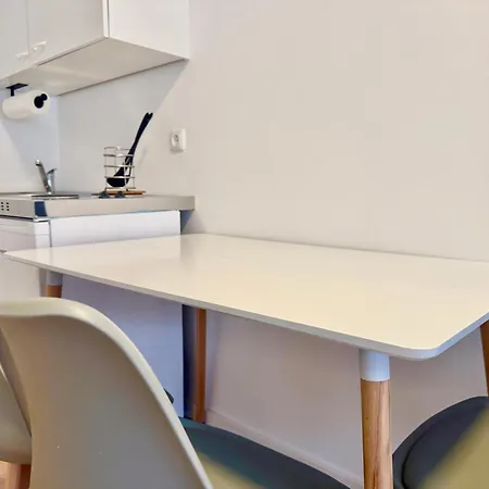 Prime Near Vienna With Free Parking Apartamento Gerasdorf bei Wien
